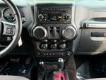 2017 Wrangler Thumbnail 31