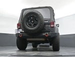 2014 Wrangler Thumbnail 30