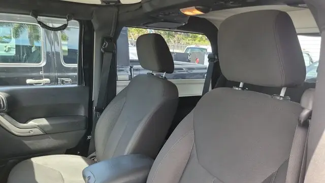 2016 Jeep Wrangler Sport