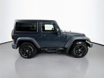 2016 Wrangler Thumbnail 8