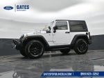 2015 Wrangler Thumbnail 32