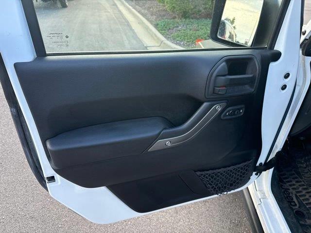 2015 Jeep Wrangler - $20,000