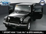 2017 Wrangler Thumbnail 33