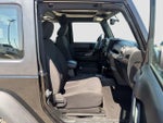 2017 Wrangler Thumbnail 26
