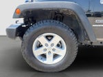 2017 Wrangler Thumbnail 27