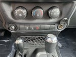 2015 Wrangler Thumbnail 18