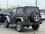 2016 Wrangler Thumbnail 32