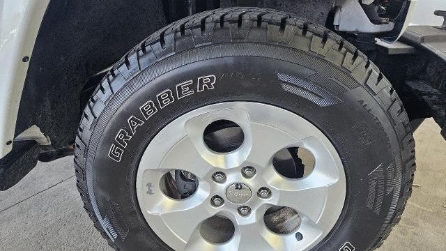 2013 Jeep Wrangler Sahara