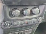 2016 Wrangler Thumbnail 25