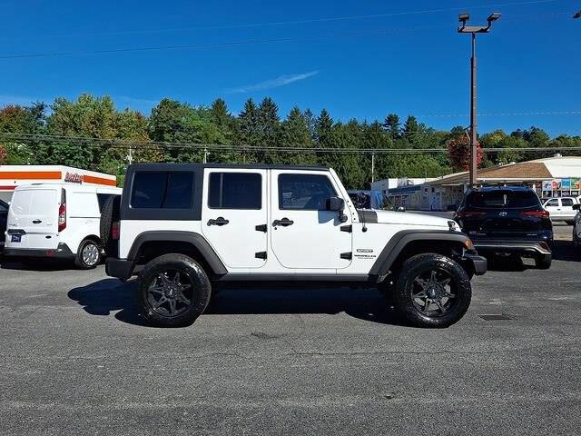 2015 Jeep Wrangler - $15,941