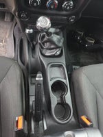 2016 Wrangler Unlimited Thumbnail 12