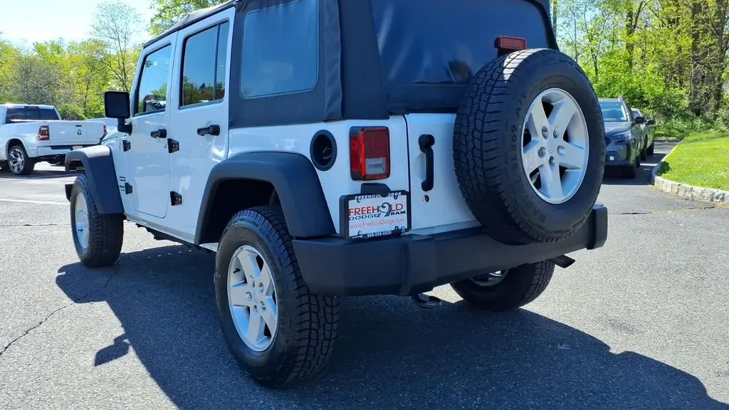 2017 Jeep Wrangler Unlimited Sport