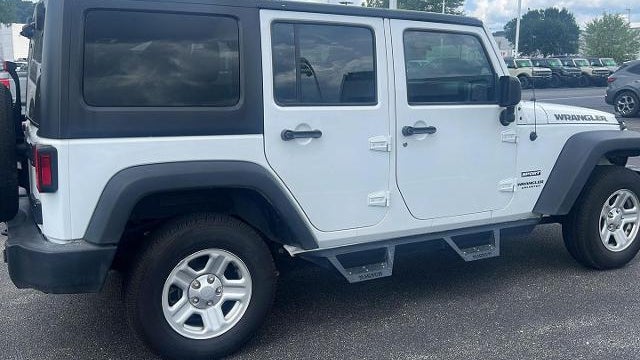 2017 Jeep Wrangler Unlimited Sport