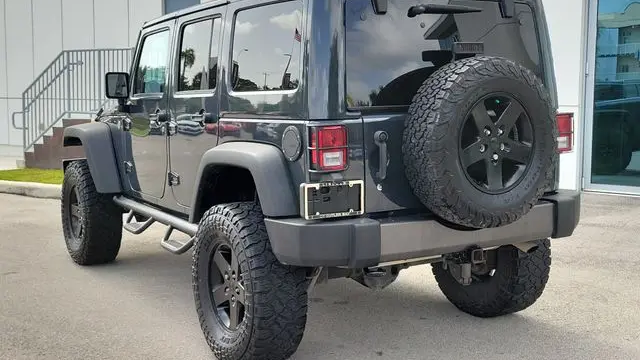 2017 Jeep Wrangler Unlimited Sport
