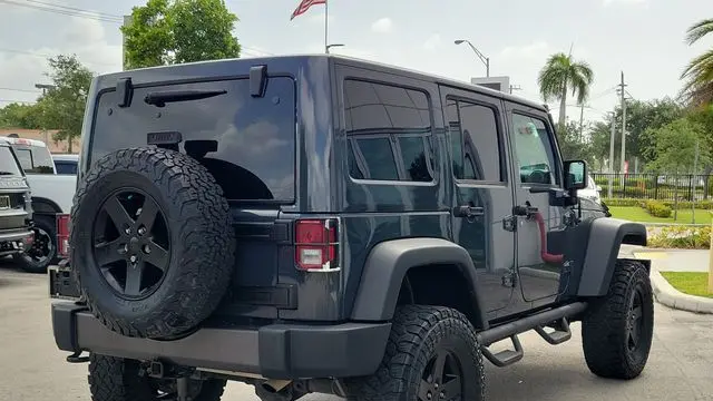 2017 Jeep Wrangler Unlimited Sport