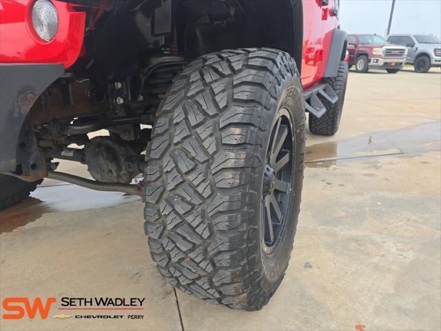 2015 Jeep Wrangler - $12,800