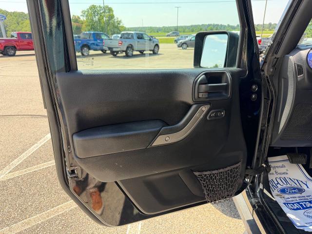 2016 Jeep Wrangler - $14,995