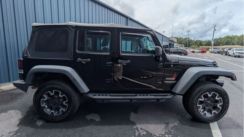 2017 Jeep Wrangler Unlimited Sport