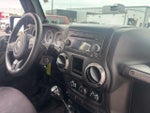 2014 Wrangler Unlimited Thumbnail 28