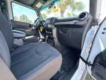 2017 Wrangler Unlimited Thumbnail 23