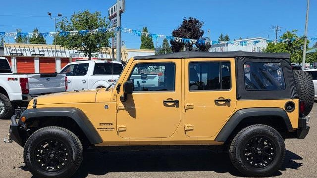 2013 Jeep Wrangler Unlimited Sport