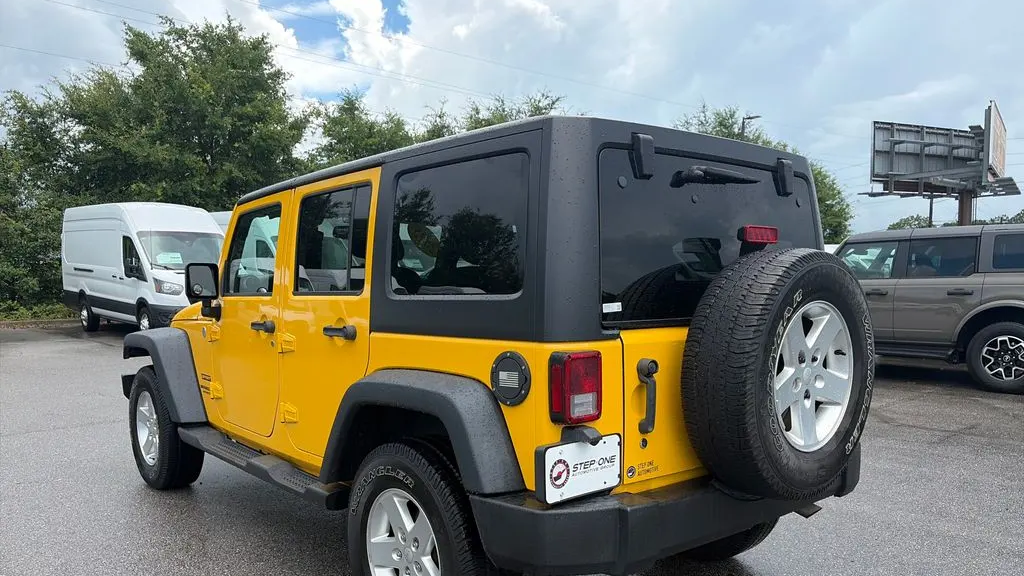 2015 Jeep Wrangler Unlimited Sport