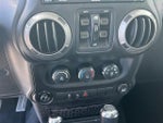 2017 Wrangler Unlimited Thumbnail 32