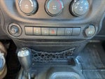 2014 Wrangler Unlimited Thumbnail 25