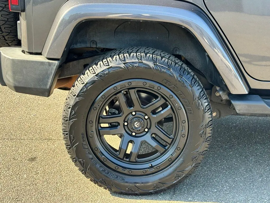 2017 Jeep Wrangler - $18,794