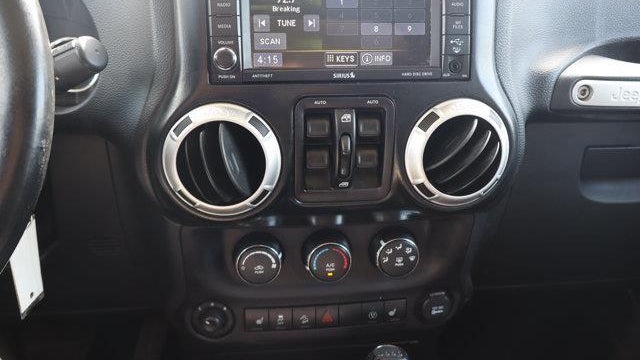 2016 Jeep Wrangler Unlimited Sahara 75th Anniversary