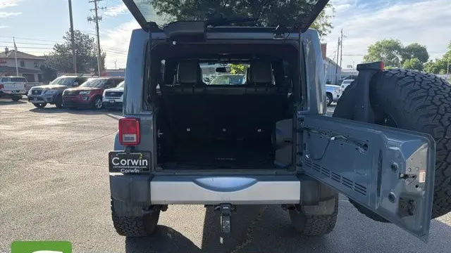 2014 Jeep Wrangler Unlimited Sahara