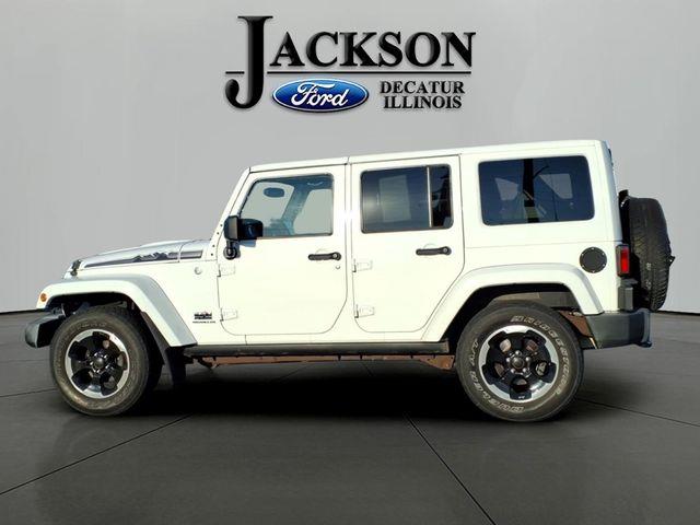 2014 Jeep Wrangler Unlimited Sahara — photo 1 of 12