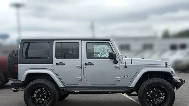 2016 Jeep Wrangler Unlimited Sahara 75th Anniversary
