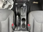 2016 Wrangler Unlimited Thumbnail 26