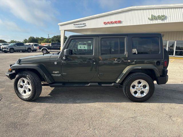 2015 Jeep Wrangler - $17,938