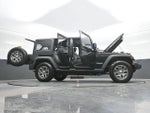 2017 Wrangler Unlimited Thumbnail 31