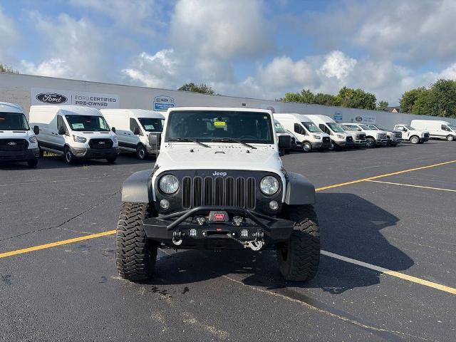 2016 Jeep Wrangler Unlimited Rubicon — photo 1 of 24