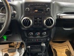 2017 Wrangler Unlimited Thumbnail 17