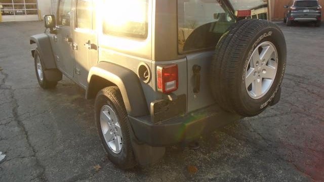 2014 Jeep Wrangler Unlimited Sport RHD
