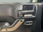 2016 Wrangler Thumbnail 9
