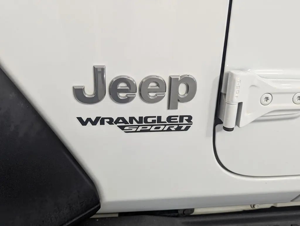 2019 Jeep Wrangler - $19,300