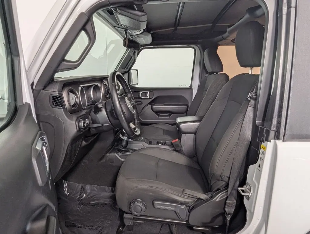 2019 Jeep Wrangler - $19,300