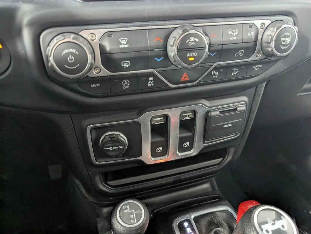 2019 Jeep Wrangler - $19,300
