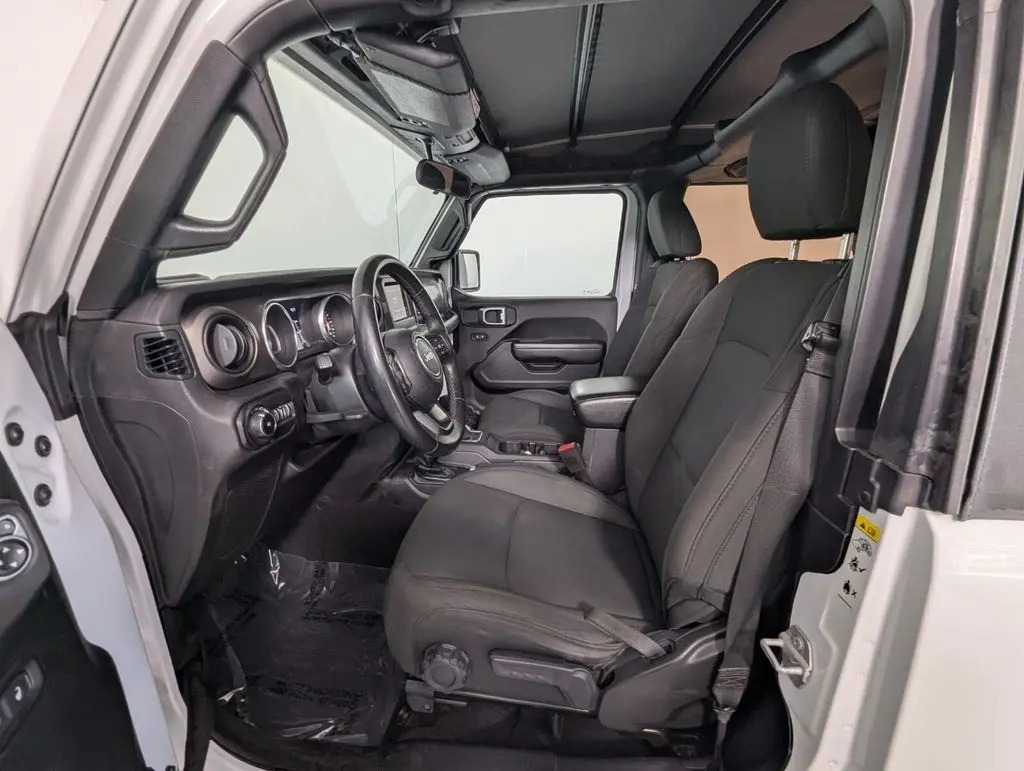 2019 Jeep Wrangler - $19,300
