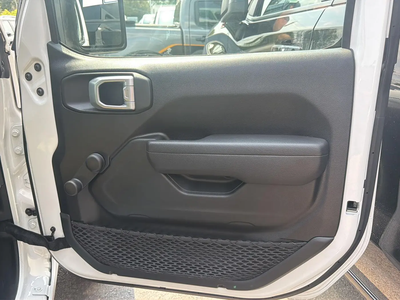 2022 Jeep Wrangler - $24,500