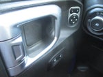 2018 Wrangler Thumbnail 32