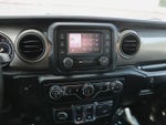 2020 Wrangler Thumbnail 24