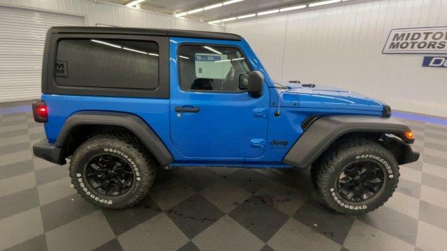 2022 Jeep Wrangler - $26,500