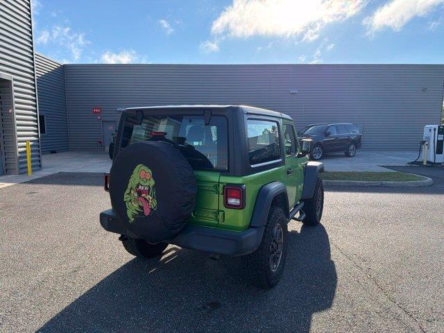 2018 Jeep Wrangler - $27,995