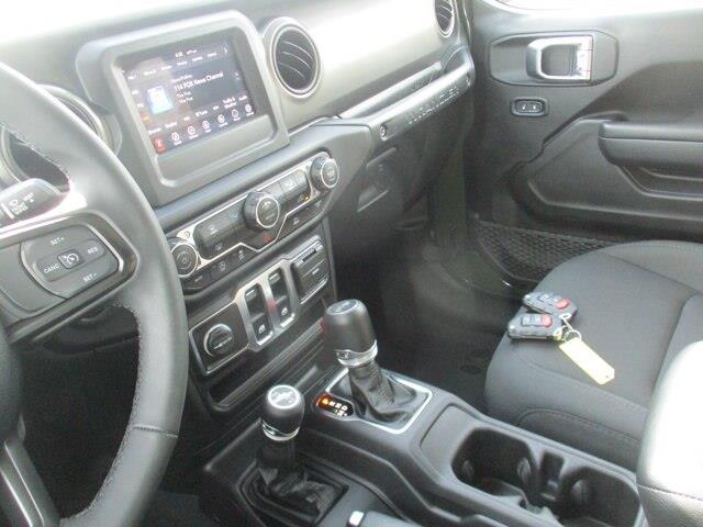 2023 Jeep Wrangler - $29,501